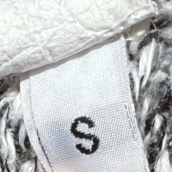 🌻Willow Black & White Heathered Heavy Weight Knit Sweater Size Small - Picture 7 of 8